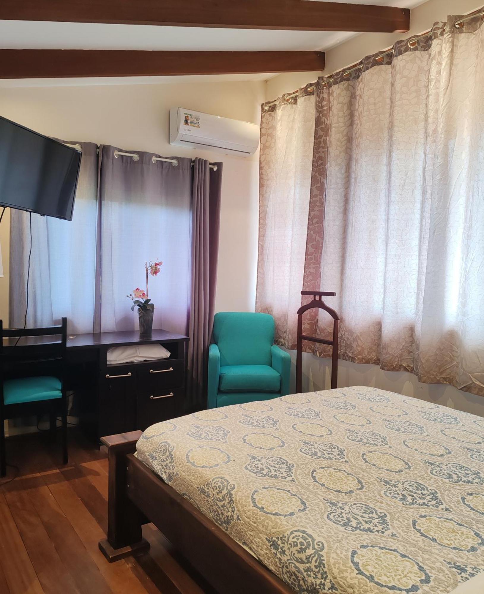 Marenaz Oceanfront Resort 에스테릴로스 에스테 외부 사진