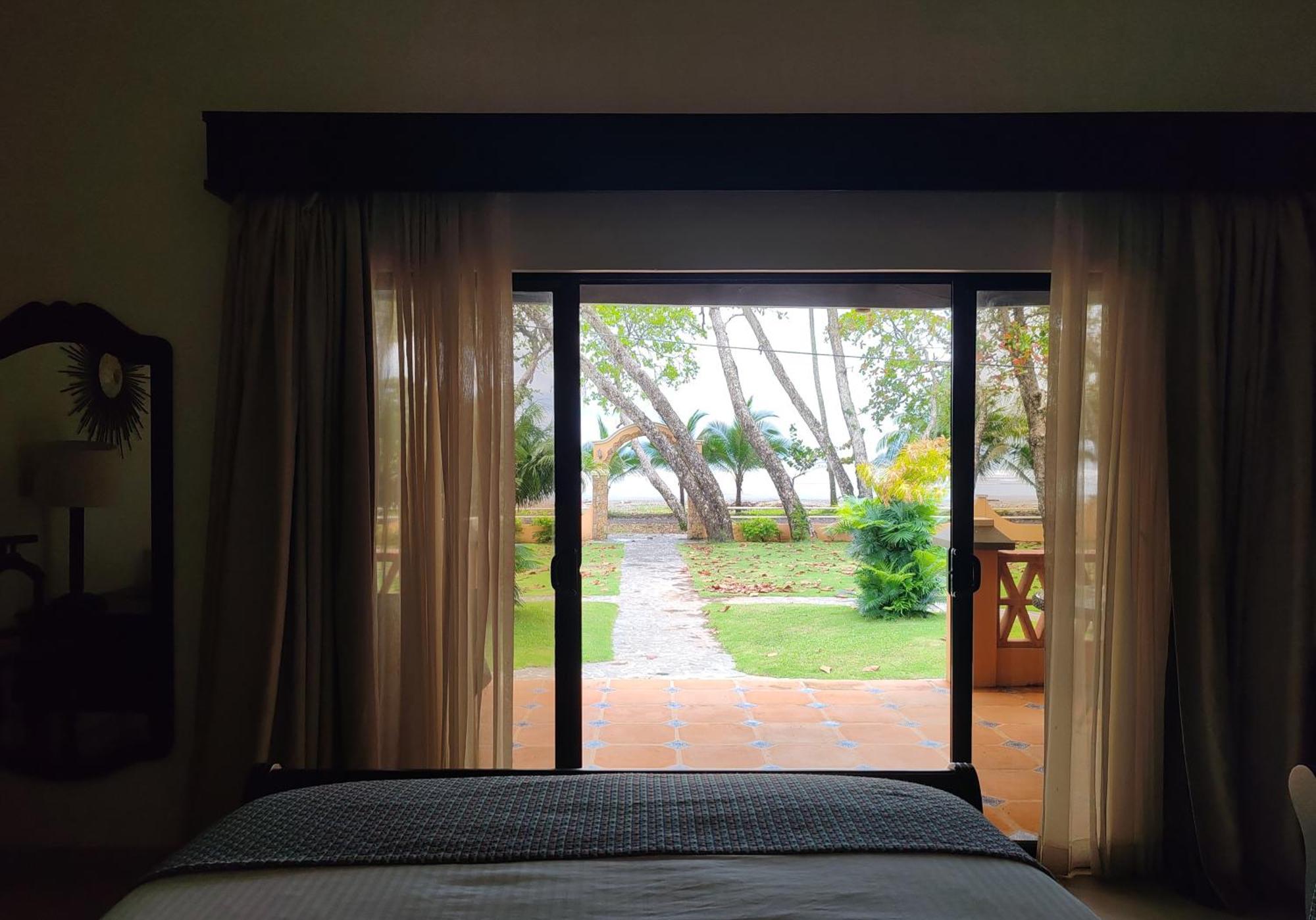 Marenaz Oceanfront Resort 에스테릴로스 에스테 외부 사진