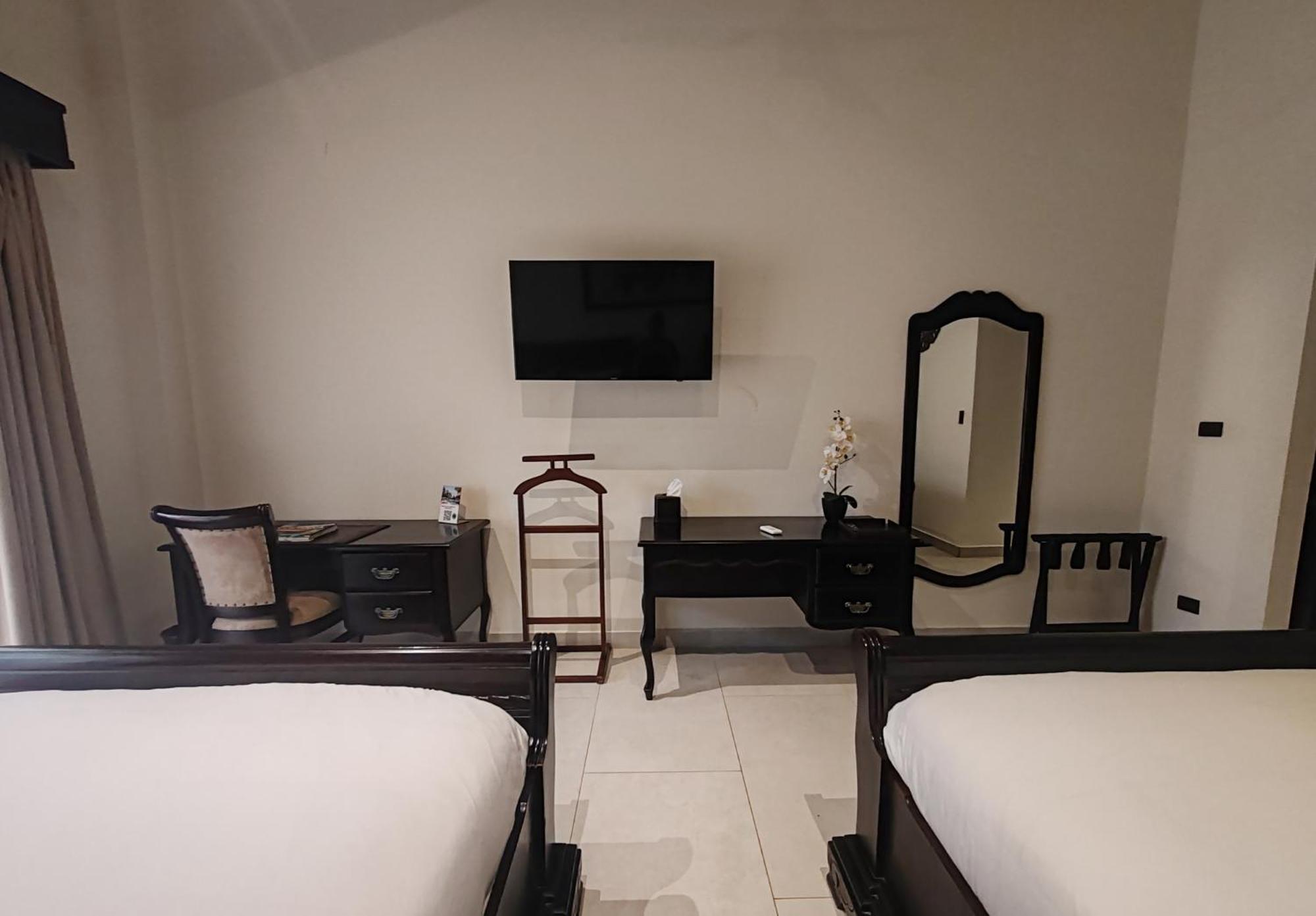 Marenaz Oceanfront Resort 에스테릴로스 에스테 외부 사진