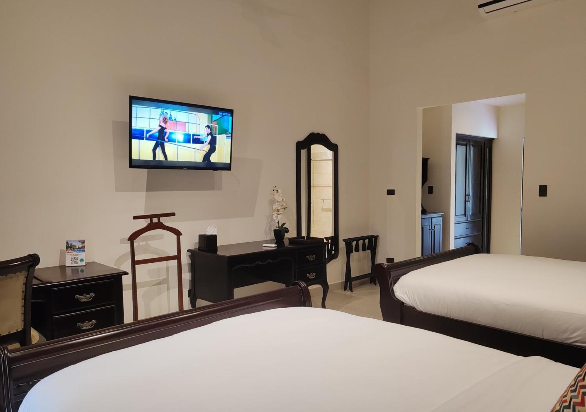Marenaz Oceanfront Resort 에스테릴로스 에스테 외부 사진