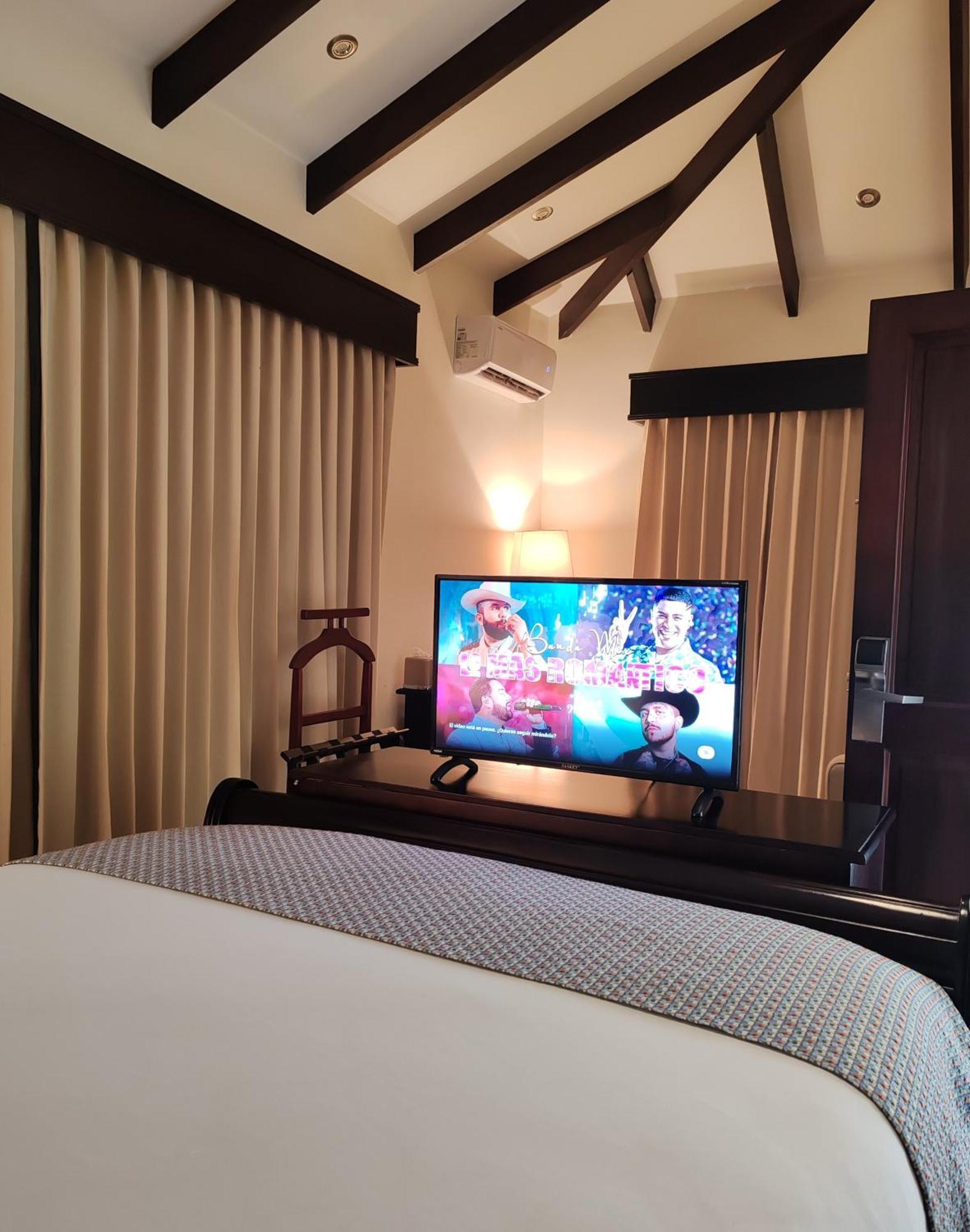 Marenaz Oceanfront Resort 에스테릴로스 에스테 외부 사진
