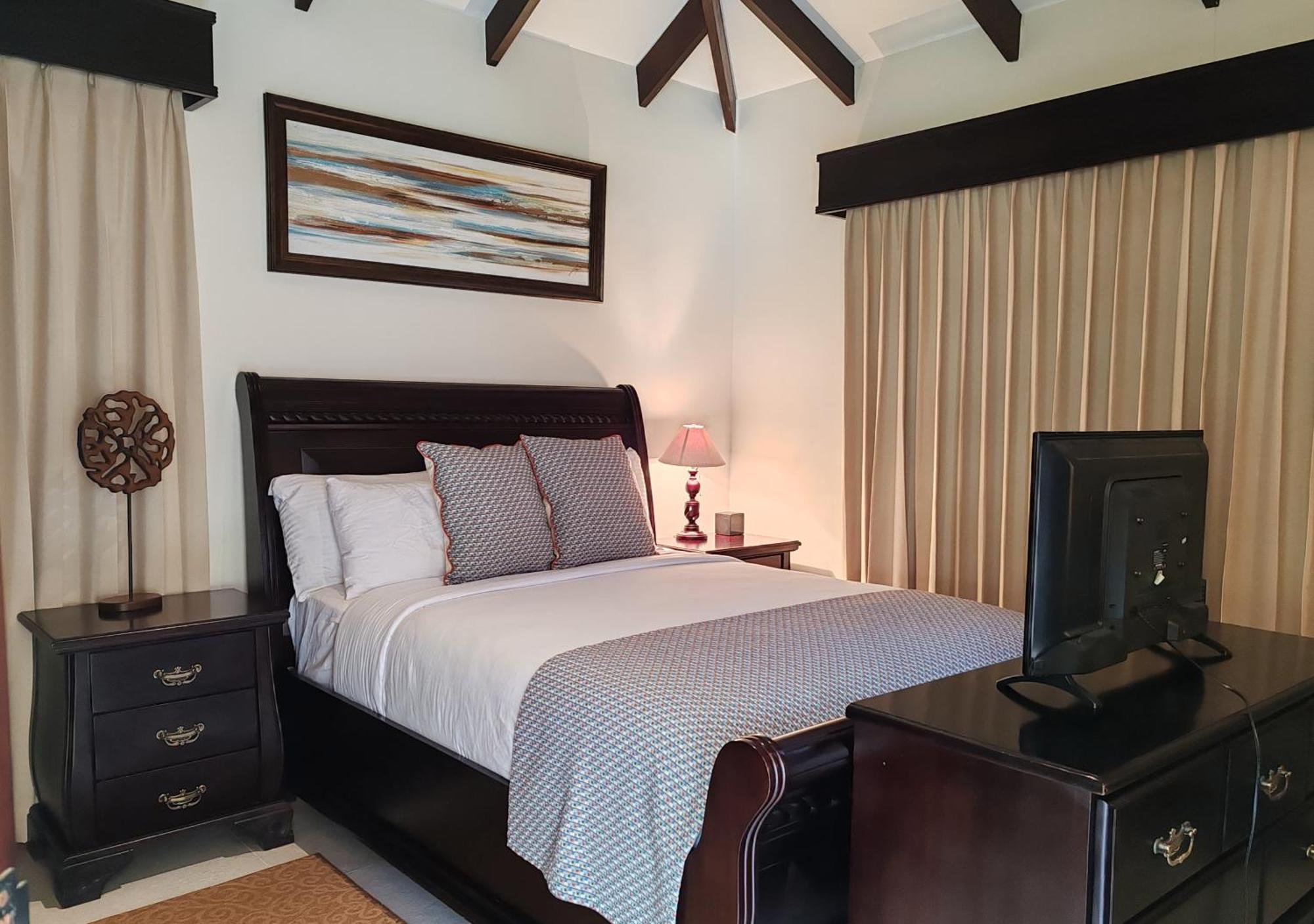 Marenaz Oceanfront Resort 에스테릴로스 에스테 외부 사진